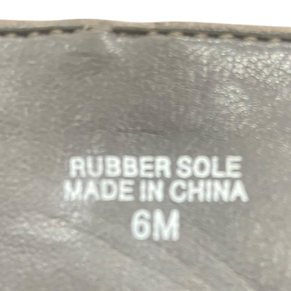 Ann Taylor gray 100% suede round toe side zip block heel booties size 6 - Picture 10 of 10